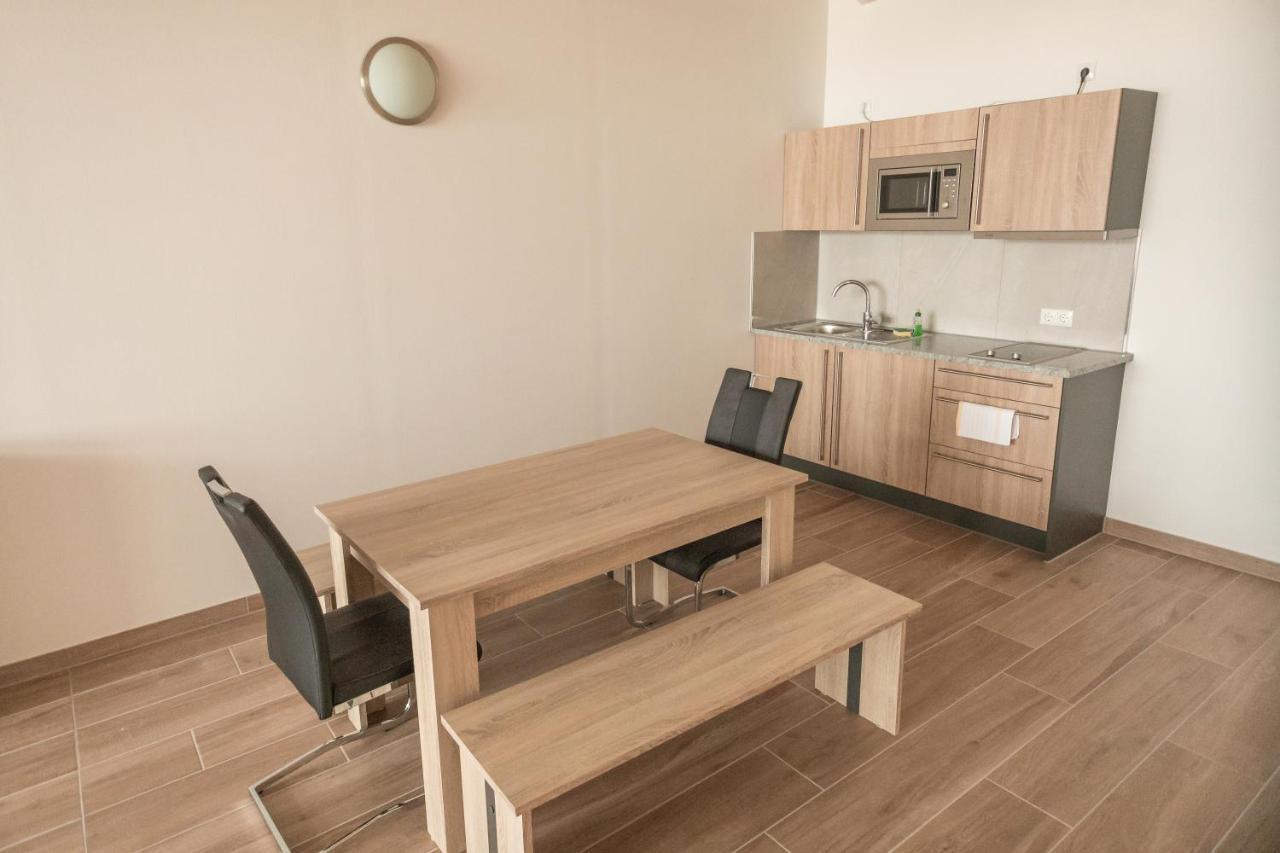 Stadthotel Donauwörth Exteriör bild