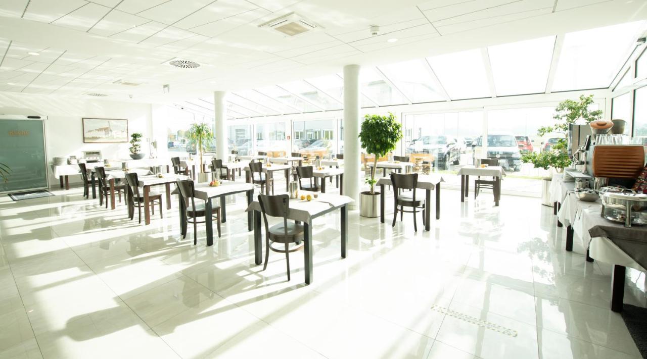 Stadthotel Donauwörth Exteriör bild